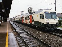 566 402-4